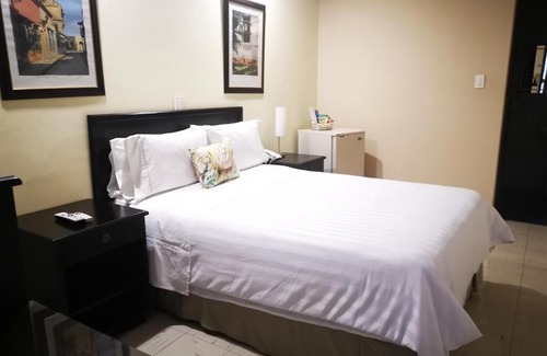 La Esmeralda Hotel | Hotel Sin Escala