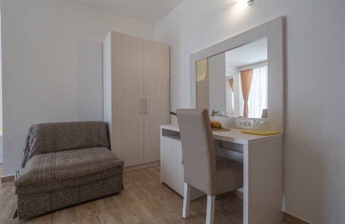 Maini Hotel | Hotel Skyprime