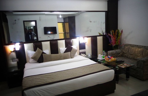 Karol Bagh Hotel | Hotel Sohi Residency