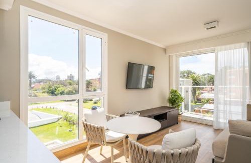 Punta del Este Hotel | Hotel Solerios Mansa