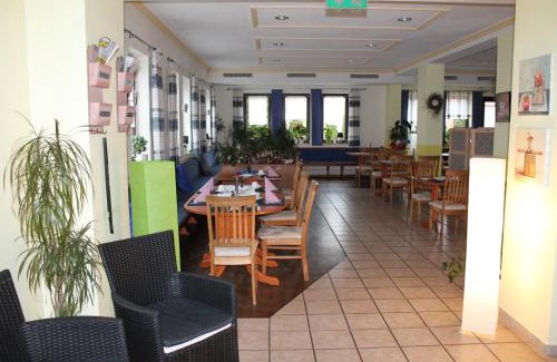 Obersuhl House | Hotel Sonnenhof