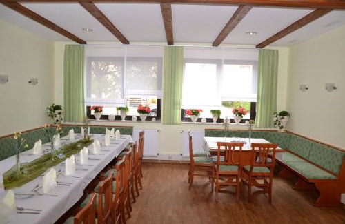 Obersuhl House | Hotel Sonnenhof