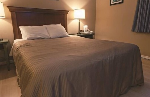 Downtown Squamish Hotel | Hotel Squamish