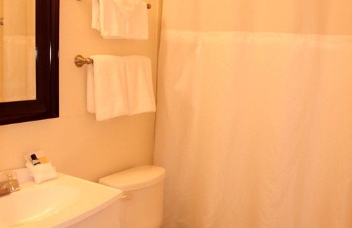 Downtown Squamish Hotel | Hotel Squamish