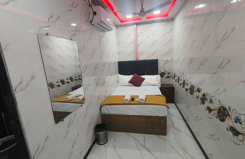 Kurla Cabin | hotel SR residency
