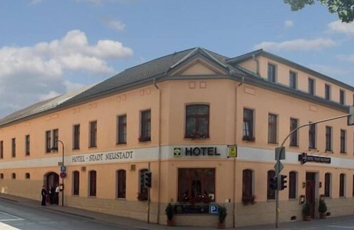 Neustadt Hotel | Hotel Stadt Neustadt