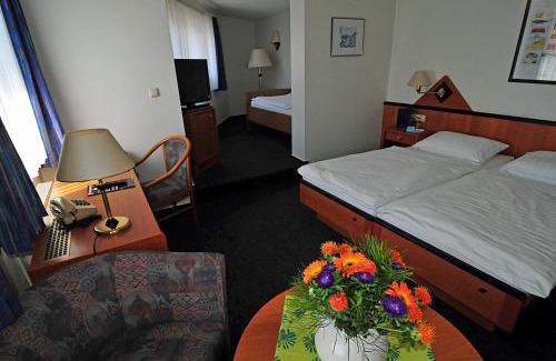 Reinfeld Hotel | Hotel Stadt Reinfeld