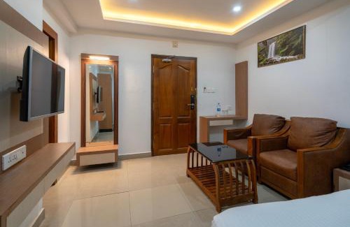 Vayittiri Hotel | Hotel Staymax Trend kannur