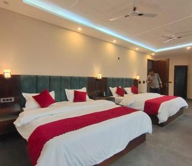 Sitapur Hotel | Hotel Sudesh Ganga