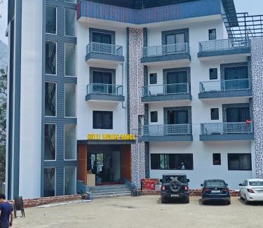 Sitapur Hotel | Hotel Sudesh Ganga