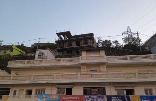 Chamba Hotel | Hotel Sun View Chamba - Best Hotel in Chamba Tehri Garhwal