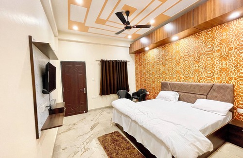 Varanasi Hotel | Hotel Sunayana Guest House - Varanasi