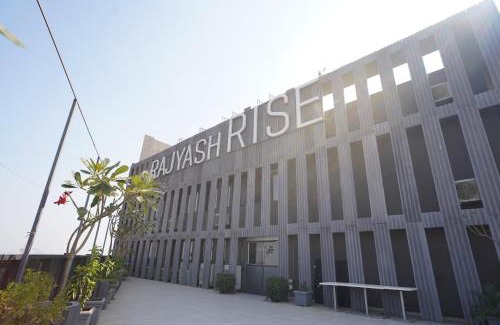 Ahmedabad Hotel | Hotel Sunflare