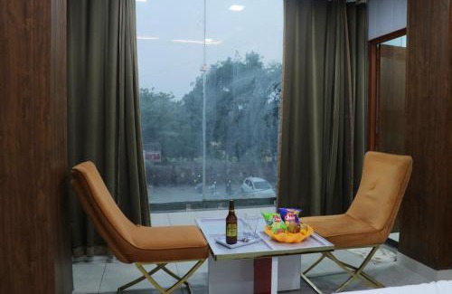 Bahadurgarh Hotel | Hotel Sunrise In