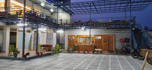 Mayapur Hotel | Hotel Surya Inn