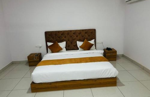 Mehandipur Hotel | Hotel Surya Inn