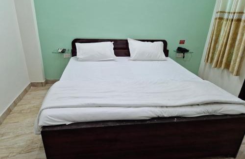 Agra House | Hotel Taj Moon