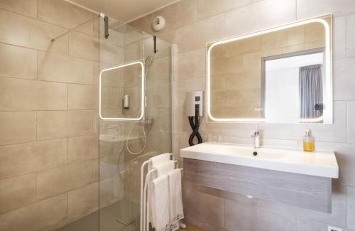 Vitry-le-Francois Hotel | Hotel Tambourin