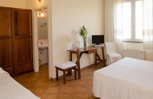 Capoterra Hotel | Hotel Tanca Irde