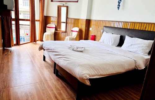 Pelling Hotel | HOTEL TASHI GYAL TSEN
