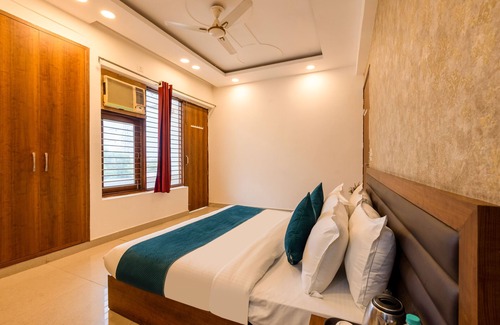 Sector 70 Hotel | Hotel the classic inn noida sec 70