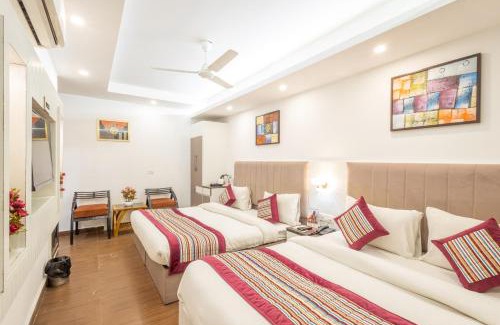 Karol Bagh Hotel | Hotel The Gold Inn - Walking Distance From Gaffar Market Karol Bagh Delhi