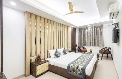 Karol Bagh Hotel | Hotel The Gold Inn - Walking Distance From Gaffar Market Karol Bagh Delhi