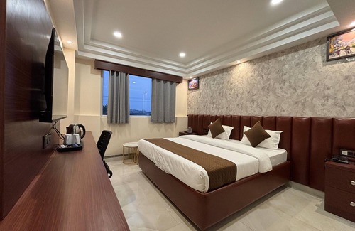 Gorakhpur Hotel | Hotel The Spark