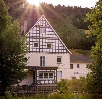 Lennestadt Hotel | Hotel Tiefenhagen Sauerland