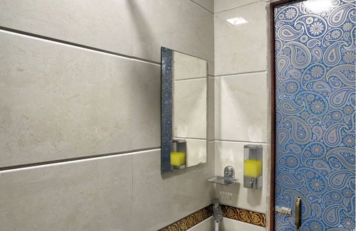 Mumbai Hotel | Hotel Tip Top Residency