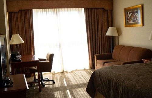 Topeka Hotel | Hotel Topeka at City Center
