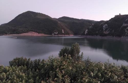 Castel di Tora Hotel | Hotel Turano