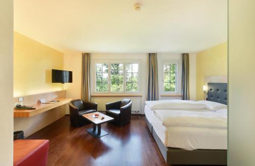 Uetliberg Hotel | Hotel UTO KULM car-free hideaway in Zurich