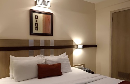 Pune Hotel | Hotel Utsav Deluxe