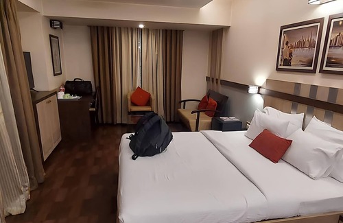 Pune Hotel | Hotel Utsav Deluxe