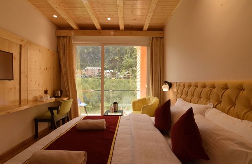 Simsa Village Hotel | Hotel V Sagar boutique luxury hotel in Manali