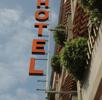 Perosa Argentina Hotel | Hotel Valentino