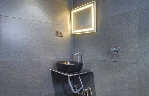 Vastrapur Hotel | Hotel Venue Inn