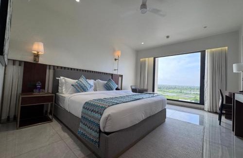 Sanand Hotel | Hotel Veritas Grand