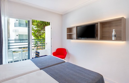 Sant Jordi de Ses Salines Resort | Hotel Vibra Isola - Adults Only