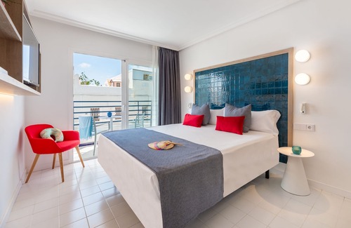 Sant Jordi de Ses Salines Resort | Hotel Vibra Isola - Adults Only