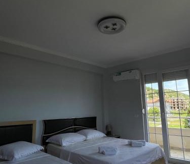 Piskupat Hotel | HOTEL VILA TOSKA