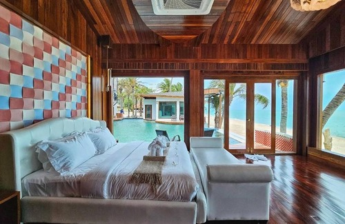 Khanom Hotel | Hotel Villa Aokhanom Beachfront