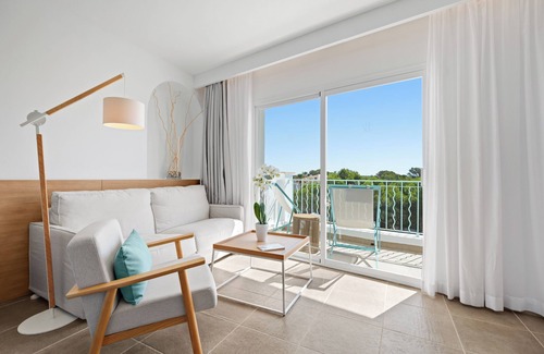 Colonia Sant Jordi Hotel | Hotel Villa Chiquita - Adults only (+12)