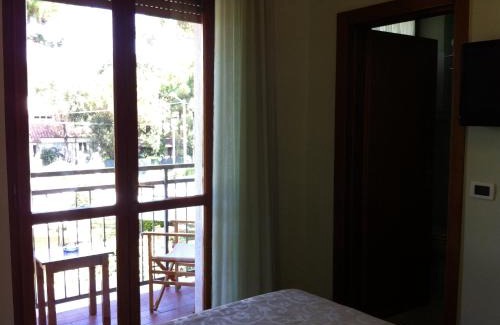 Ronchi Hotel | Hotel Villa Elsa