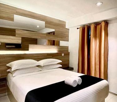 Kemayan Square Hotel | Hotel Villa