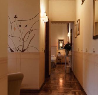 Castello d'Aviano Hotel | Hotel Villa Policreti