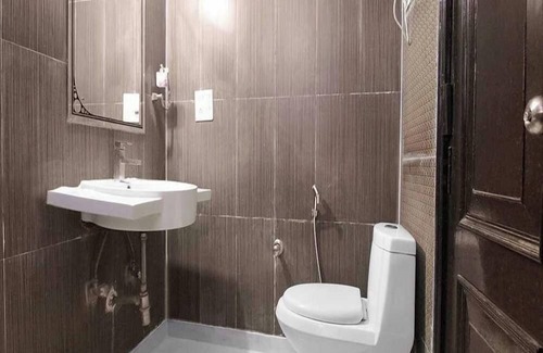 Sector 51 Hotel | Hotel Viraj