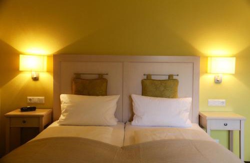 Friesoythe Hotel | Hotel Waldgasthof Schöning