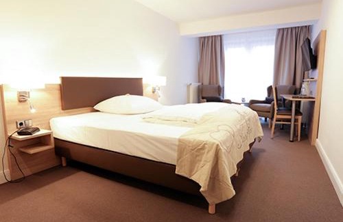 Moelln Hotel | Hotel Waldhalle